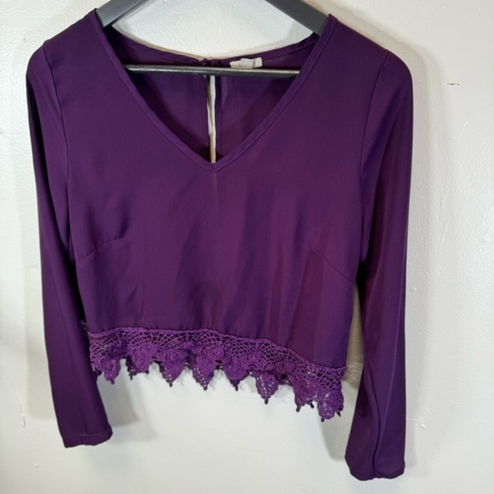 urban outfitters purple crop top crochet long sleeve small fairy grunge y2k